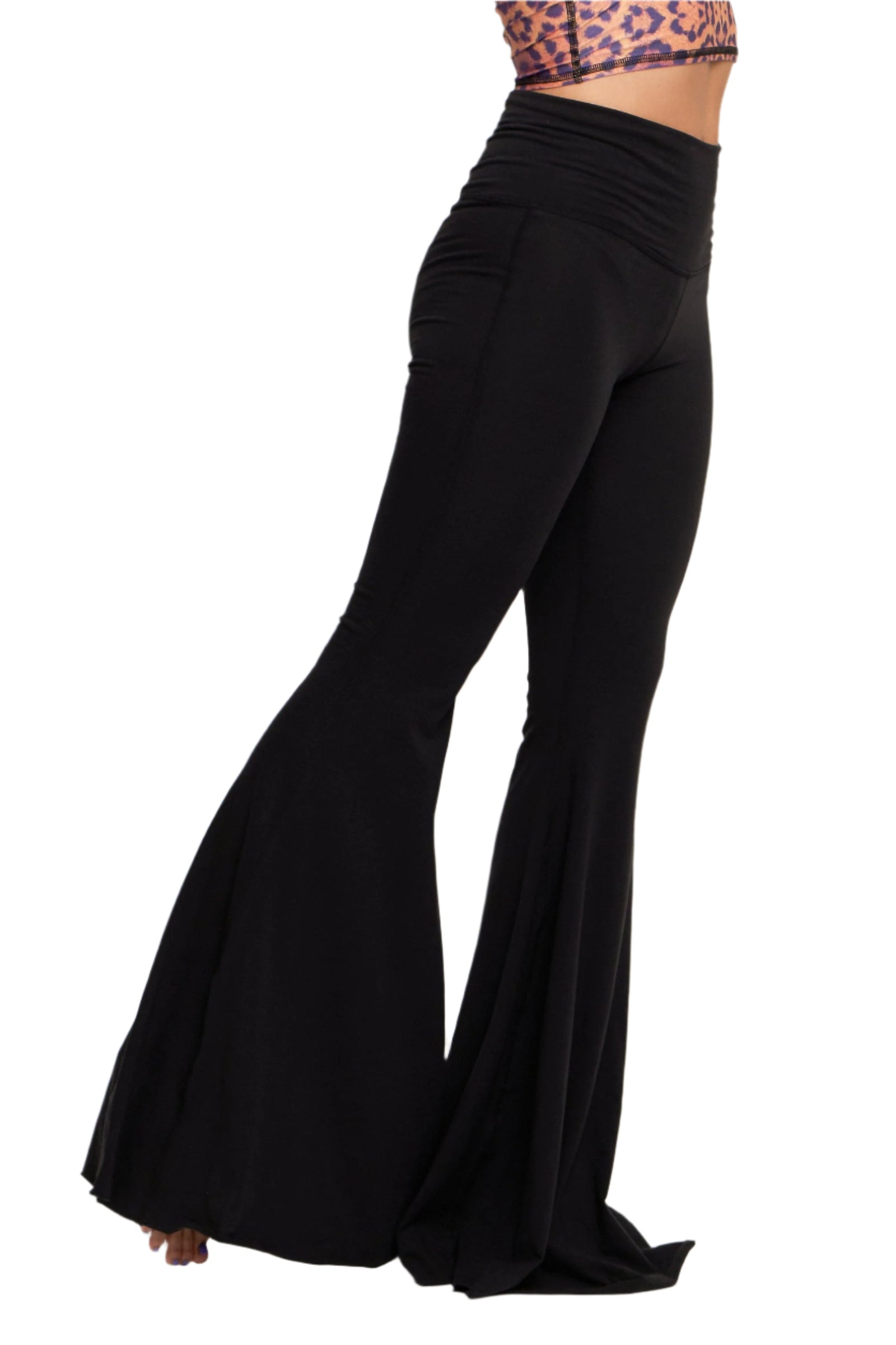 black yoga pants