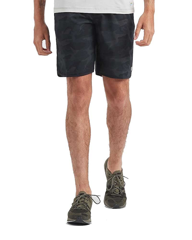 Vuori Banks Short Black Camo